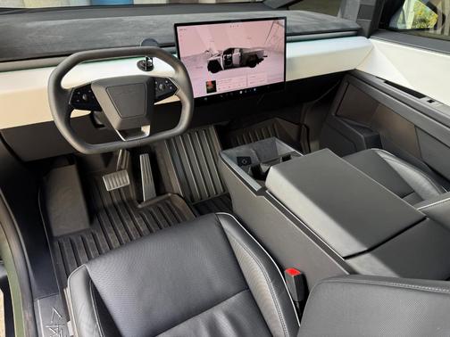 2024 Tesla Cybertruck Cyberbeast