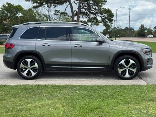 2025 Mercedes-Benz GLB 250 Base