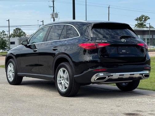 2025 Mercedes-Benz GLC 300 Base