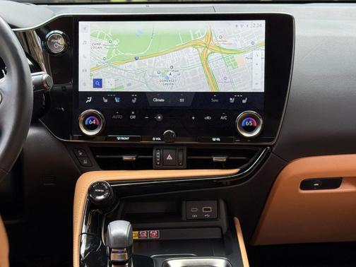 2025 Lexus NX 450h+ Luxury