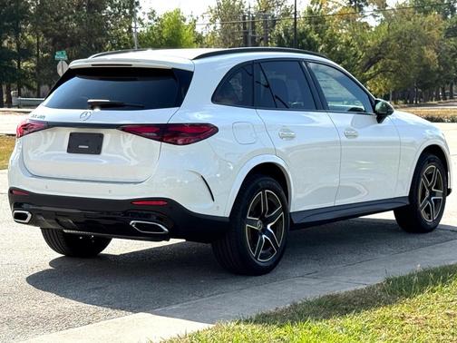 2026 Mercedes-Benz GLC 300 Base