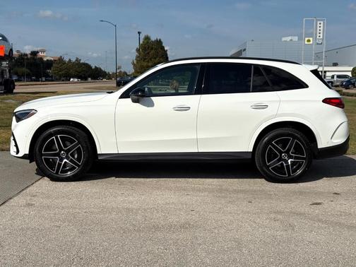 2026 Mercedes-Benz GLC 300 Base