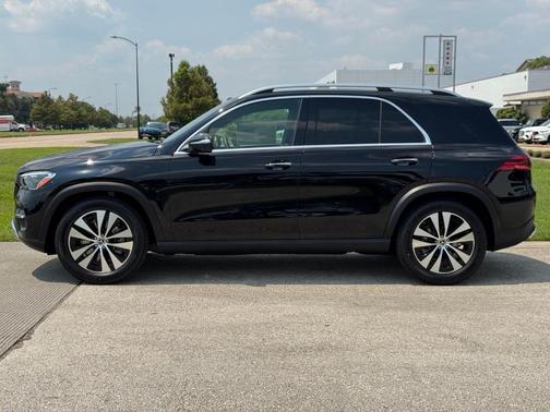 Black 2025 Mercedes-Benz GLE 350 Base