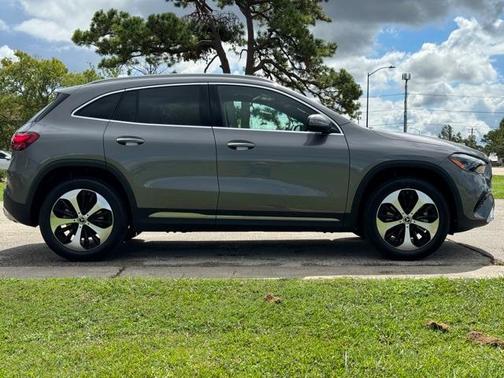 2025 Mercedes-Benz GLA 250 Base