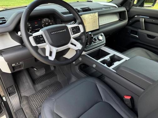 2025 Land Rover Defender P300 S