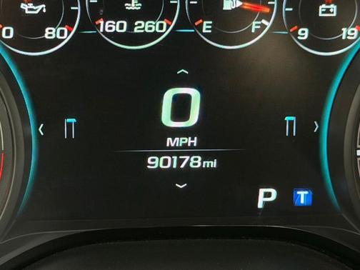 Summit White 2018 Chevrolet Camaro 2SS