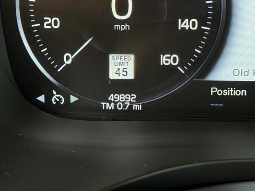 2018 Volvo XC60 T5 Momentum