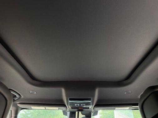Carpathian Grey 2024 Land Rover Defender P525 Carpathian Edition