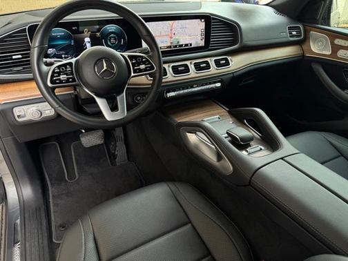 2021 Mercedes-Benz GLS 450 4MATIC