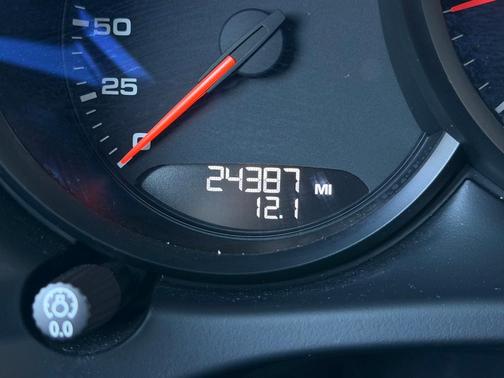 2020 Porsche Macan Base