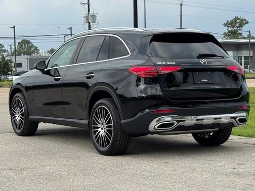2025 Mercedes-Benz GLC 300 Base