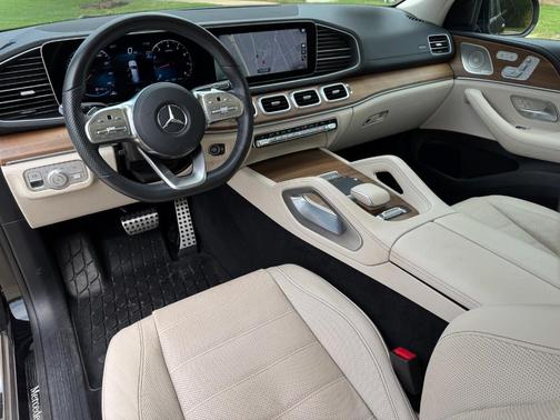 2022 Mercedes-Benz GLS 450 4MATIC