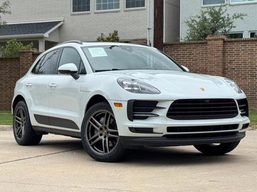 2021 Porsche Macan Base