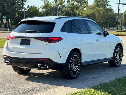 2026 Mercedes-Benz GLC 300 Base