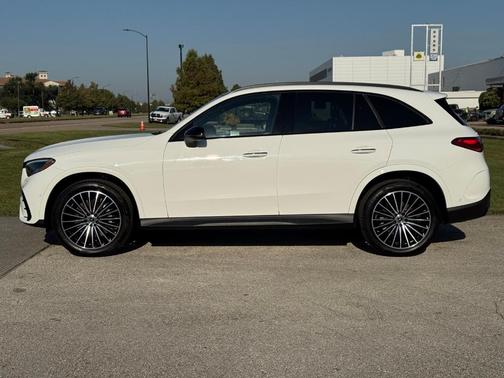2026 Mercedes-Benz GLC 300 Base