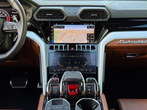 2021 Lamborghini Urus 