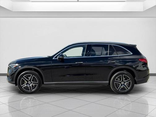 2026 Mercedes-Benz GLC 300 Base