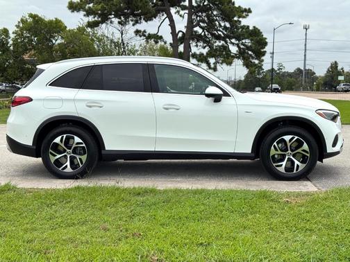 2025 Mercedes-Benz GLC 350e Base 4MATIC