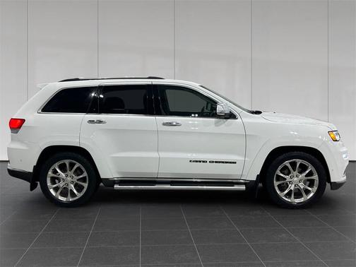 2019 Jeep Grand Cherokee Summit