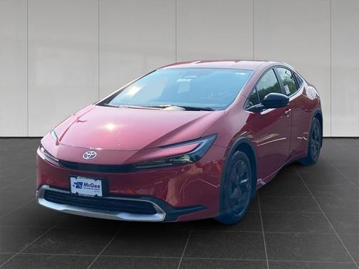 2025 Toyota Prius L