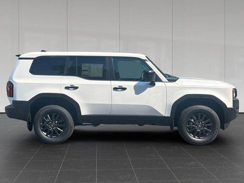 Ice Cap 2027 Toyota Land Cruiser 1958