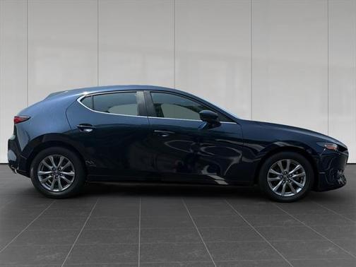 2022 Mazda Mazda3 FWD