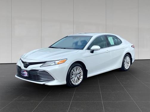 2018 Toyota Camry XLE