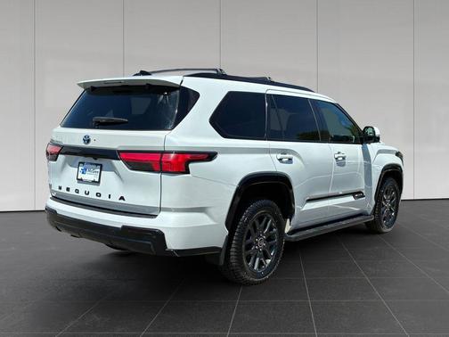 Wind Chill Pearl 2023 Toyota Sequoia Platinum