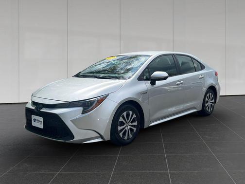 Classic Silver Metallic 2020 Toyota Corolla Hybrid LE