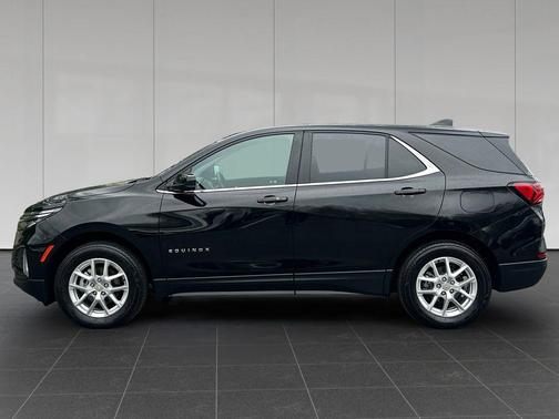 Mosaic Black Metallic 2024 Chevrolet Equinox 1LT