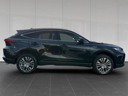 2021 Toyota Venza XLE