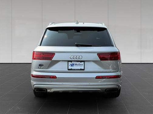 2019 Audi Q7 45 Premium Plus