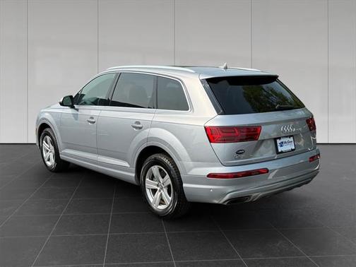2019 Audi Q7 45 Premium Plus