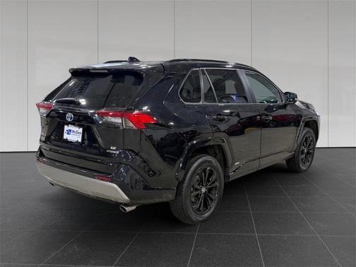 2024 Toyota RAV4 Hybrid SE
