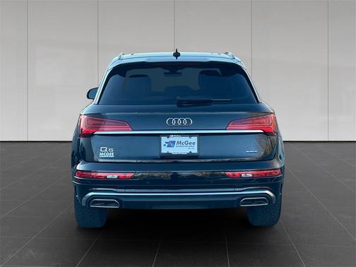 2022 Audi Q5 45 S line Premium
