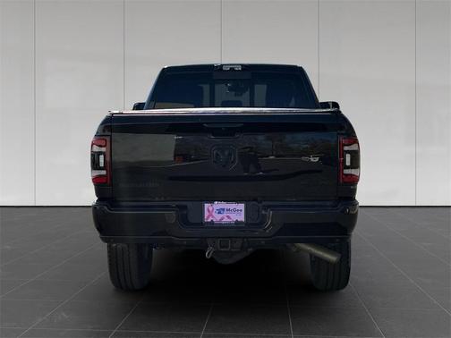 2021 RAM 2500 Laramie Crew Cab 4x4 6'4' Box
