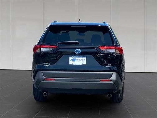 2022 Toyota RAV4 Hybrid LE