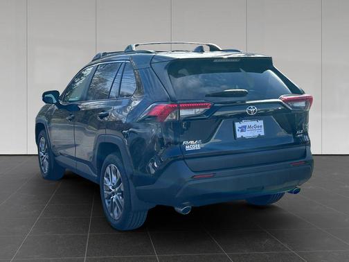 Midnight Black Metallic 2022 Toyota RAV4 XLE Premium