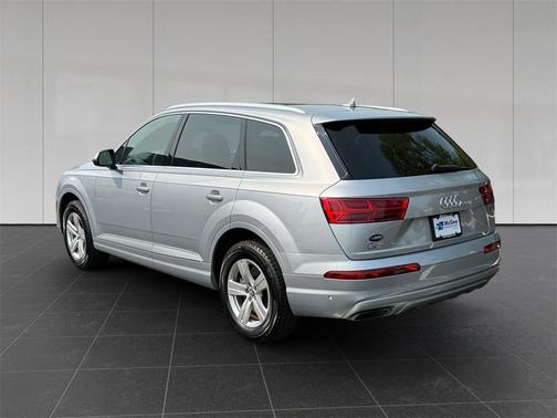 2019 Audi Q7 45 Premium Plus