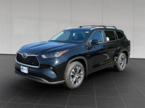 2025 Toyota Highlander XLE