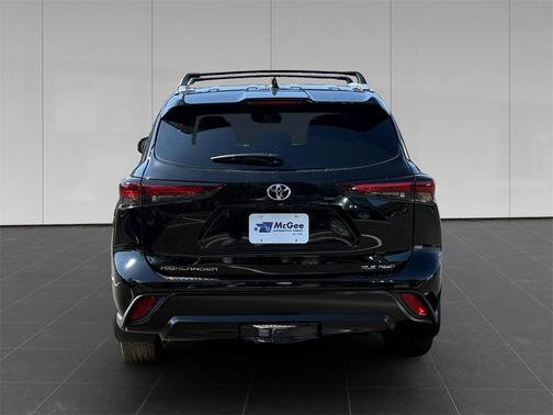 2025 Toyota Highlander XLE