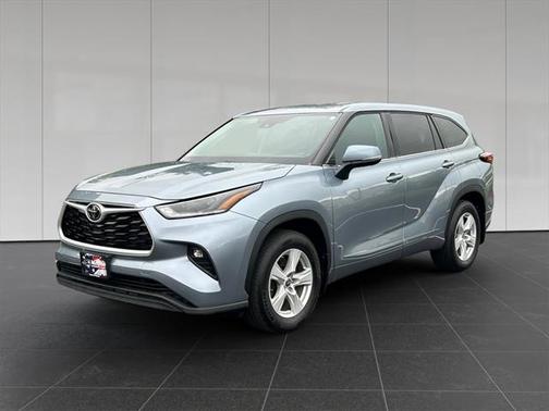 2021 Toyota Highlander LE