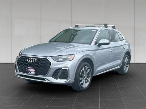 2023 Audi Q5 45 S line Premium Plus