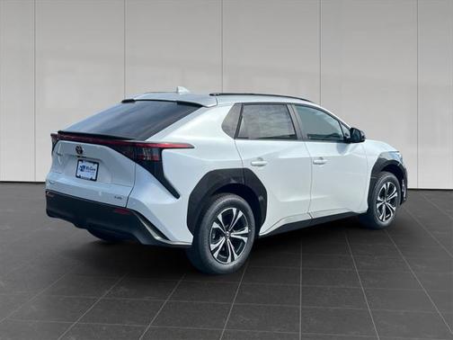 2025 Toyota bZ4X XLE