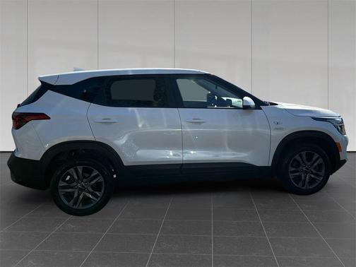 2023 Kia Seltos LX
