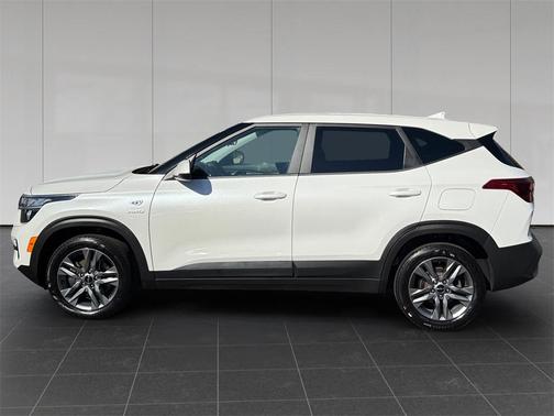 2023 Kia Seltos LX