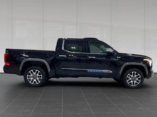 2025 Toyota Tundra Hybrid 1794 Edition