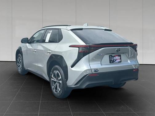 2025 Toyota bZ4X XLE