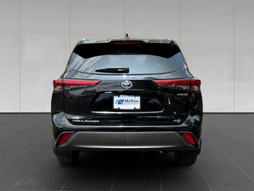 2020 Toyota Highlander Hybrid XLE