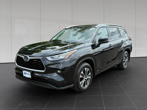 2020 Toyota Highlander Hybrid XLE